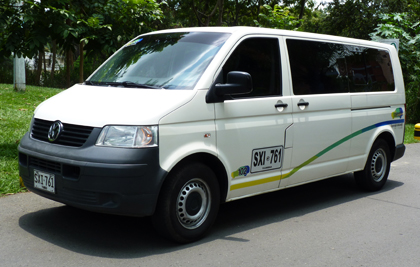 Un cómodo vehículo especial para el transporte de ejecutivos de forma privada, muy ágil para la ciudad.